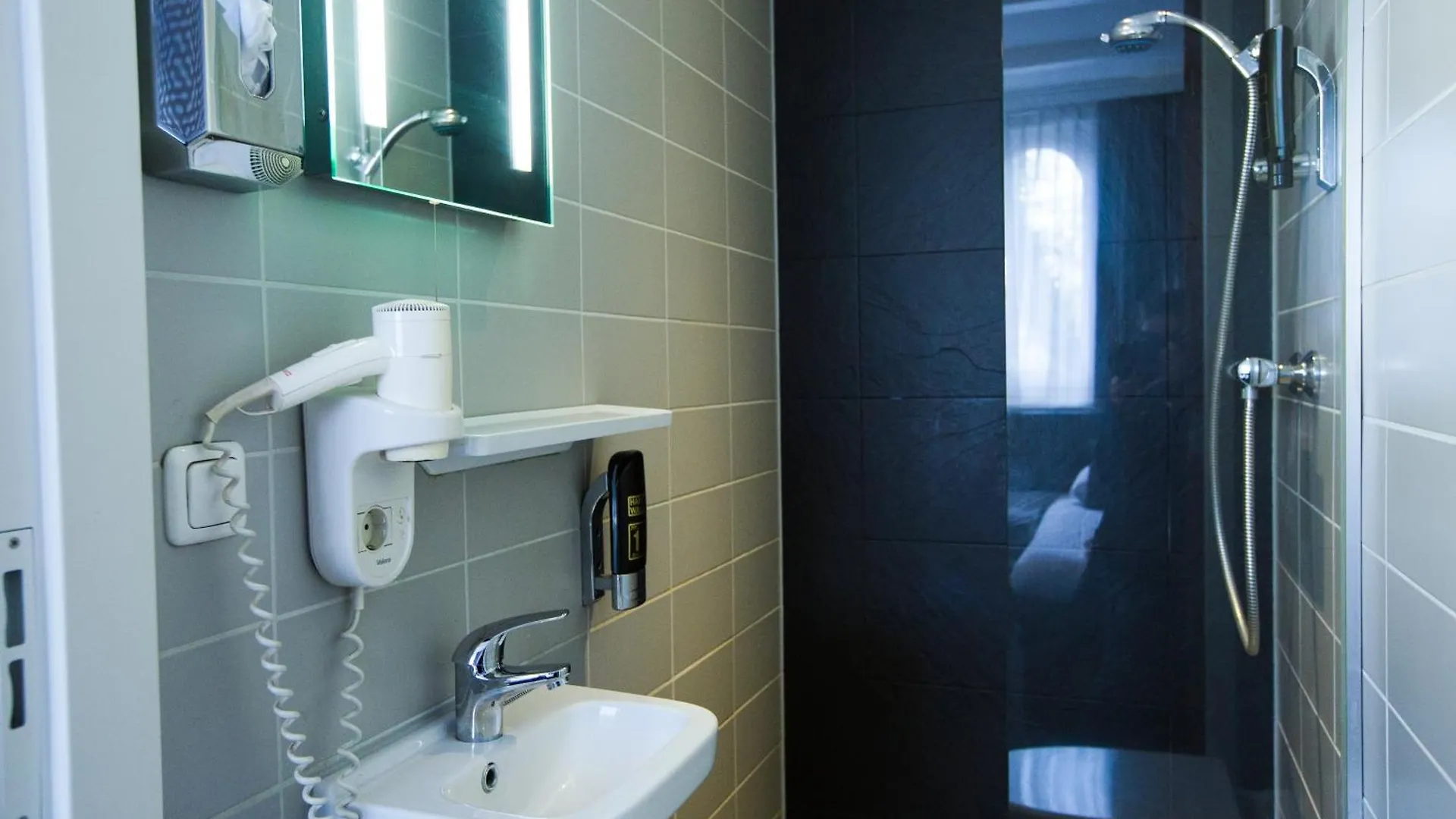 אמסטרדם Hotel Vossius Vondelpark 3*,  הולנד