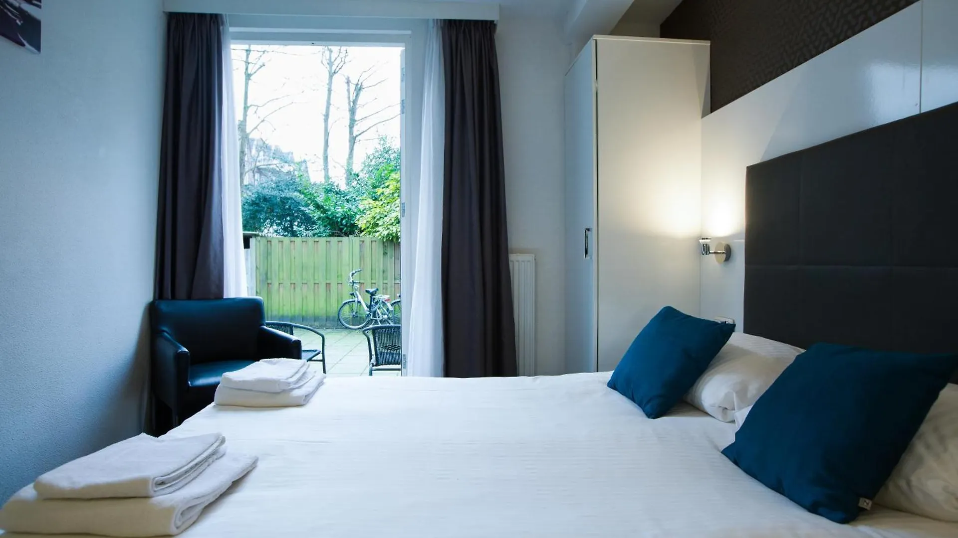 ***  אמסטרדם Hotel Vossius Vondelpark הולנד